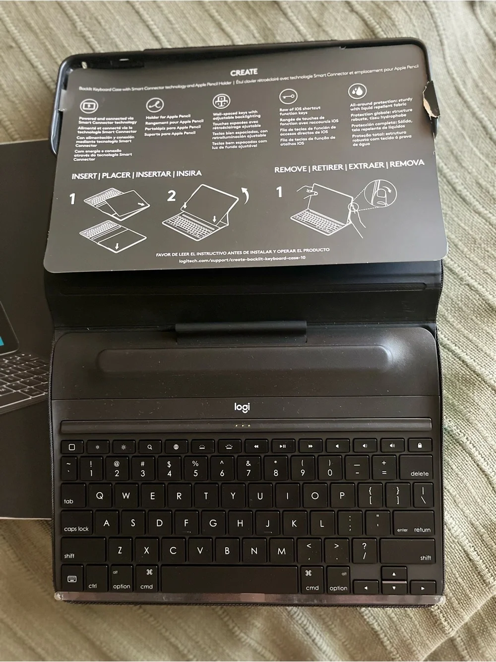 Logitech CREATE Keyboard Case for iPad Pro in Black
